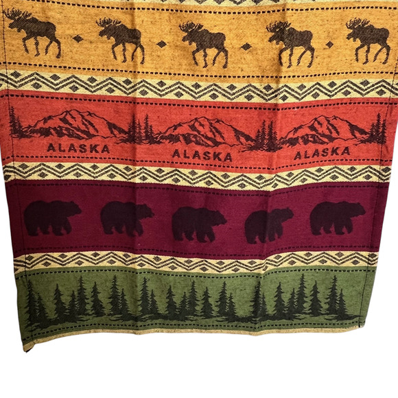 Alaska Wildlife Cotton Dishtowel 28 x 17 Bears Moose Mountains Cabin Lodge Decor - Picture 3 of 5